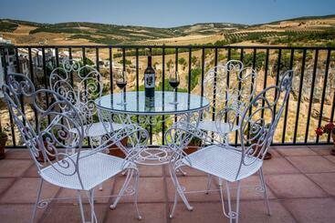 تختخواب و صبحانه La Maroma Rooms & Views