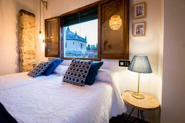 تختخواب و صبحانه La Maroma Rooms & Views