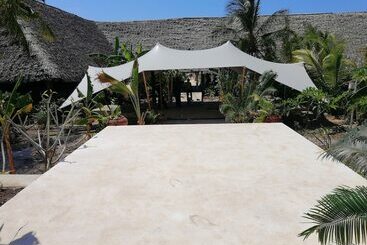 استراحتگاه Fun Beach