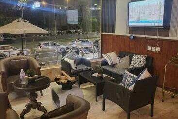 هتل Safwt Aldyar Furnished Units