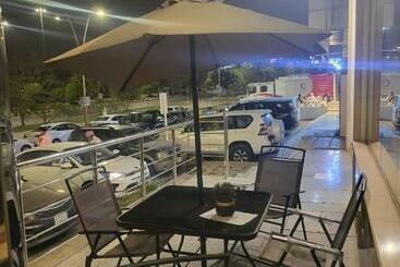 هتل Safwt Aldyar Furnished Units