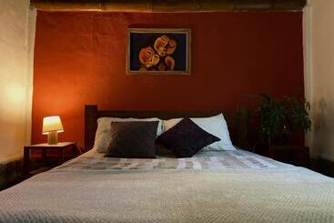 پانسیون Cinnamon House