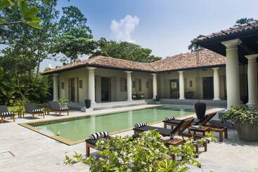 پانسیون Monara House, Talpe