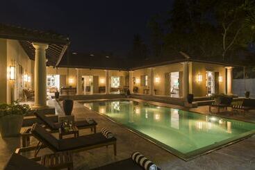 پانسیون Monara House, Talpe