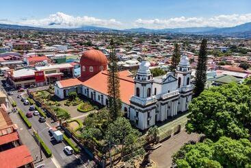 Alajuela City Hotel & Guest House
