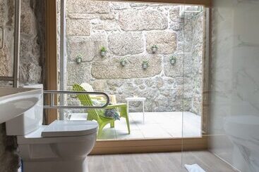 تختخواب و صبحانه Bellu Suites