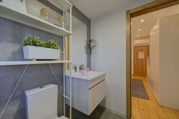 تختخواب و صبحانه Bellu Suites