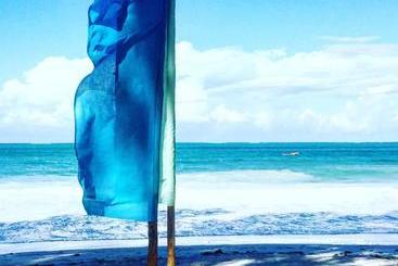 هتل B4 Beach Club