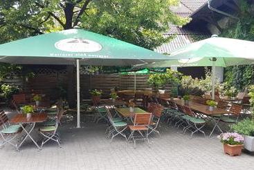 هتل Gasthaus Rössle