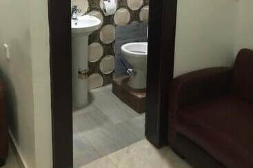 هتل Jim Eddy Suites