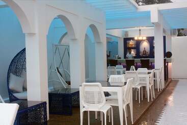 هتل The Palladium