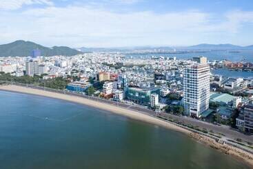 Huong Viet Hotel Quy Nhon   Beachfront