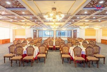 Huong Viet Hotel Quy Nhon   Beachfront