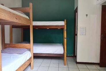 Mahalo Hostel