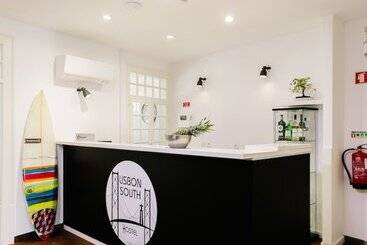 Lisbon South Hostel