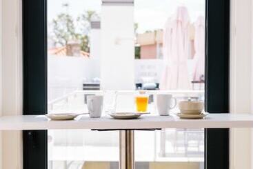 Lisbon South Hostel