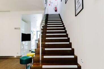 Lisbon South Hostel