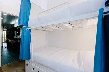 Lisbon South Hostel