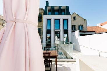 Lisbon South Hostel