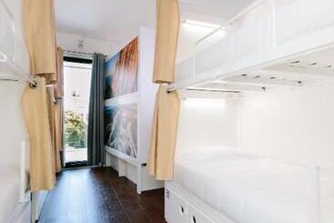 Lisbon South Hostel