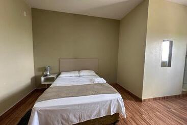 هاستل Royal Hotel E Gastronomia Apt Particular