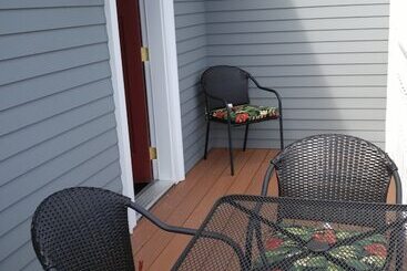 تختخواب و صبحانه Davis Square Inn