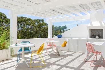 پانسیون Emcasa Boutique Guesthouse