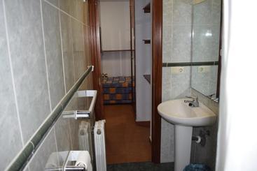 هاستل Residencia Universitaria Reuniver Burjassot