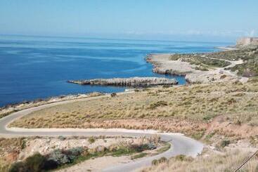 تختخواب و صبحانه L'isola Del Sole