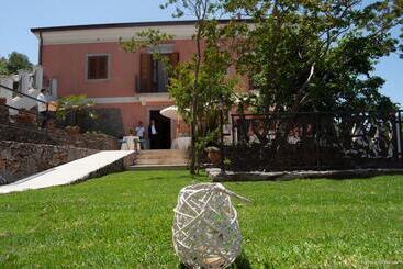 هتل Villa Tecla