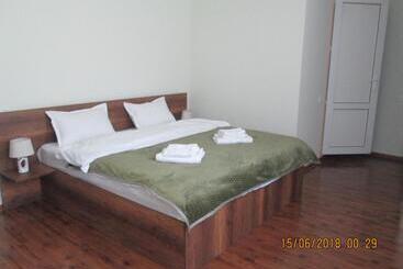 پانسیون Guesthouse Elli & Cottages