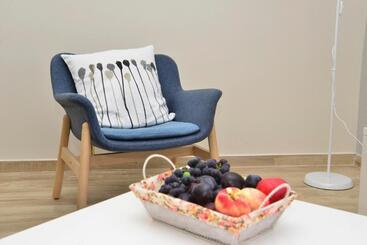 Apartmani Bradasevic Tivat - Tivat