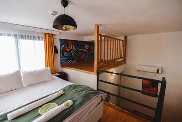 تختخواب و صبحانه Limon Inn Hotel, Taşucu