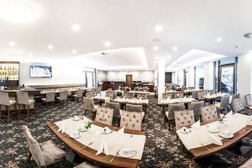 هتل Best Western Plus Royal Suites