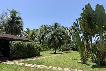 هتل Coucoue Lodge