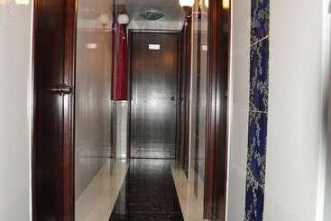پانسیون Swiss Hostel