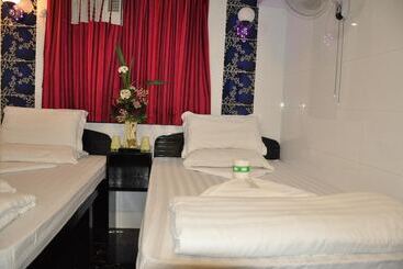 پانسیون Swiss Hostel