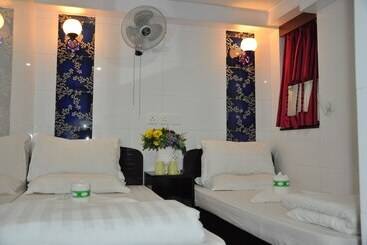 پانسیون Swiss Hostel