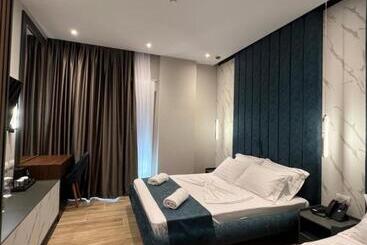 Domus Hotel & Apartments