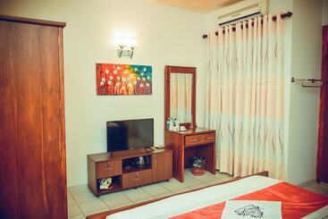 هتل Asian Grand