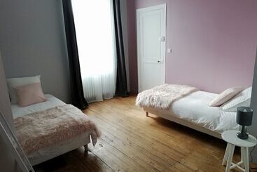 تختخواب و صبحانه L Angély   Chambres D Hôtes