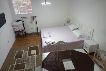 Deni House