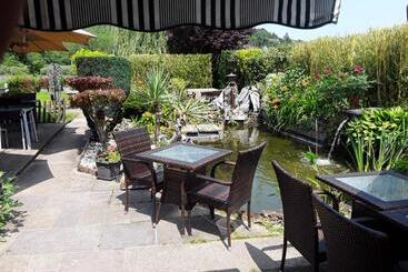 هتل Le Jardin Du Thé Bord De La Meuse