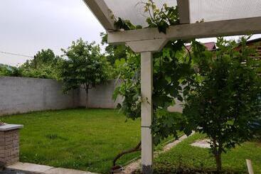 پانسیون Lakeview Rest Home