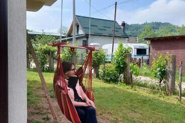 پانسیون Lakeview Rest Home