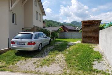 پانسیون Lakeview Rest Home