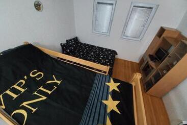 پانسیون Lakeview Rest Home
