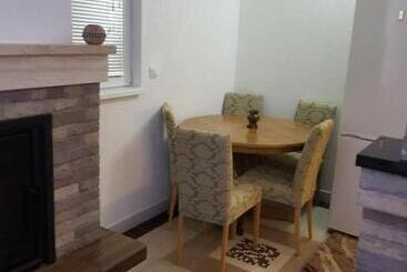 پانسیون Lakeview Rest Home