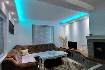 پانسیون Lakeview Rest Home
