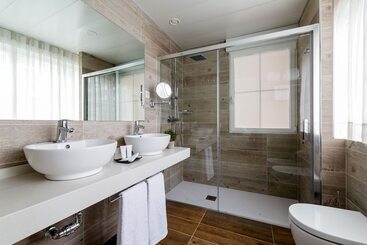 ペンション Suite Home Pinares